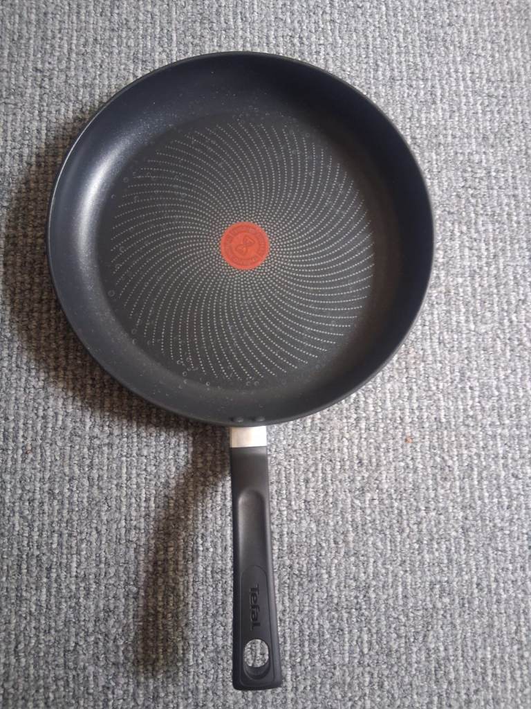Tefal Titanium Excellence 32cm Non stick Frying Pan only £20 or bes offer 