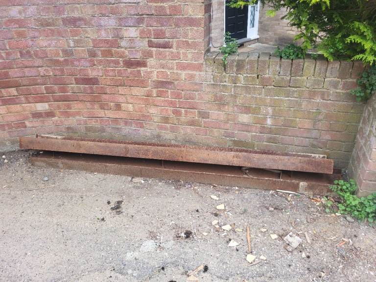 Needles for acrow props