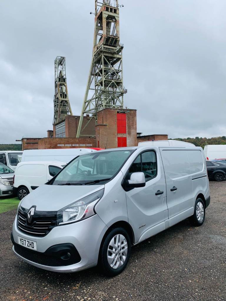 2017 1.6 CDTI RENAULT TRAFIC SPORTIVE VAN ULEZ EURO6 111k MILES MOT till 1/2027 VIVARO NO VAT