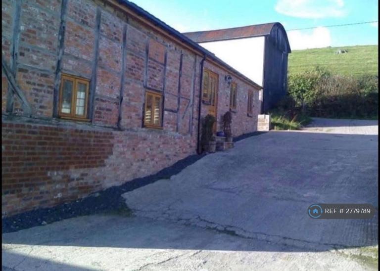 4 bedroom house in Sgubor Llifior, Berriew, Welshpool, SY21 (4 bed) (#2779789)