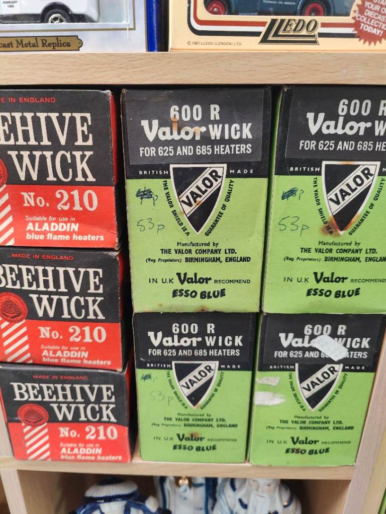Vintage wicks in original boxes for sale