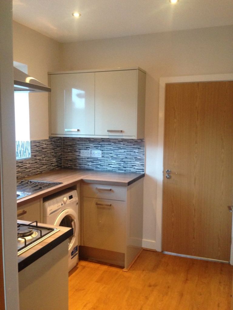 2 bedroom flat (UC NEEDED)