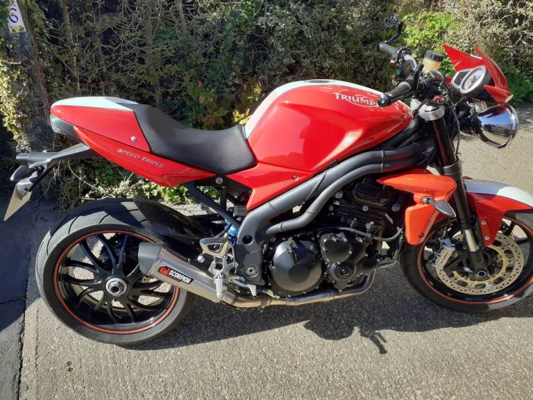 Triumph Speed Triple 1050 SE
