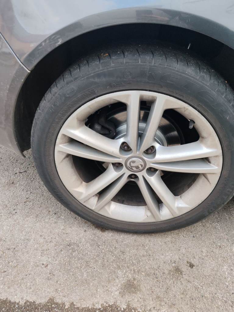 Vauxhall insignia alloy wheel