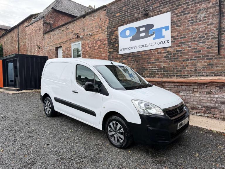 2016 Peugeot Partner 850 1.6 BlueHDi 100 Professional Van [non SS] PANEL VAN DIESEL Manual