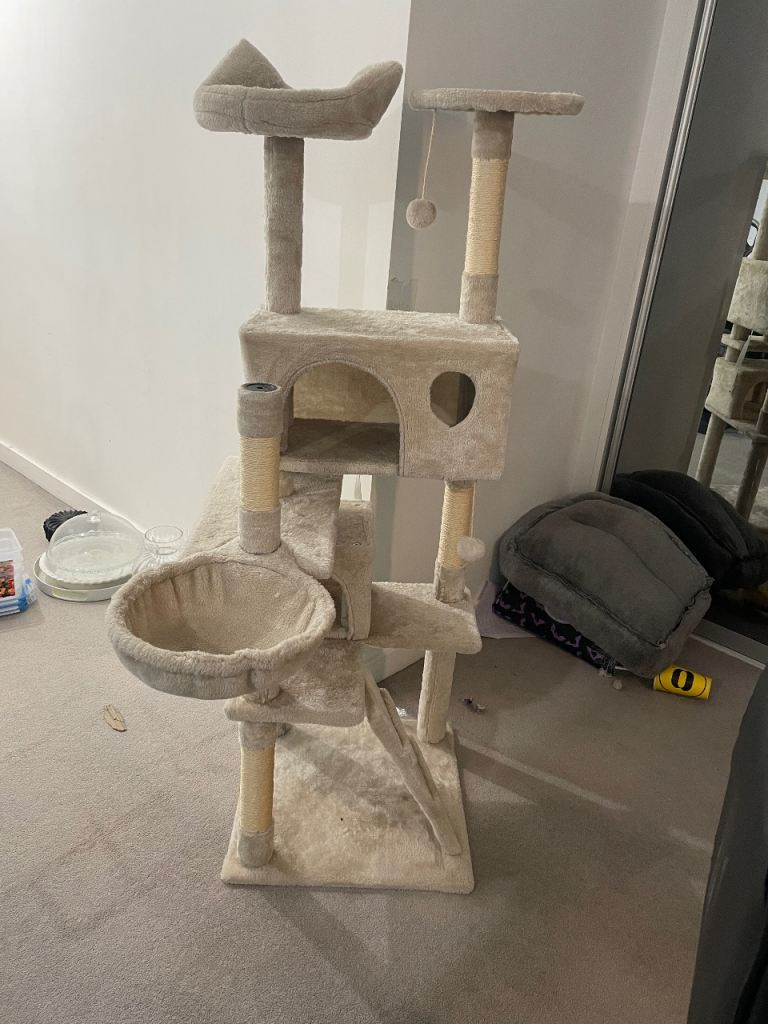 Treehouse for Pets | 1.45m Height (145cm)