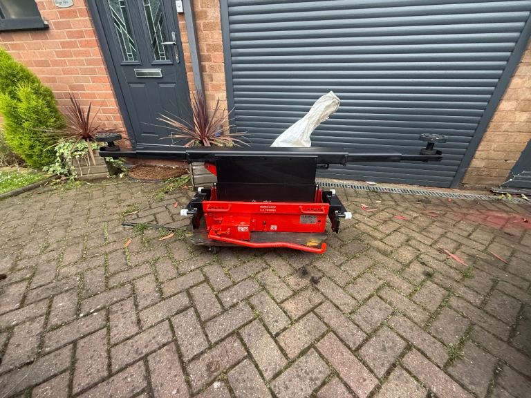 2 ton Hydraulic Jack/Lift – excellent Condition
