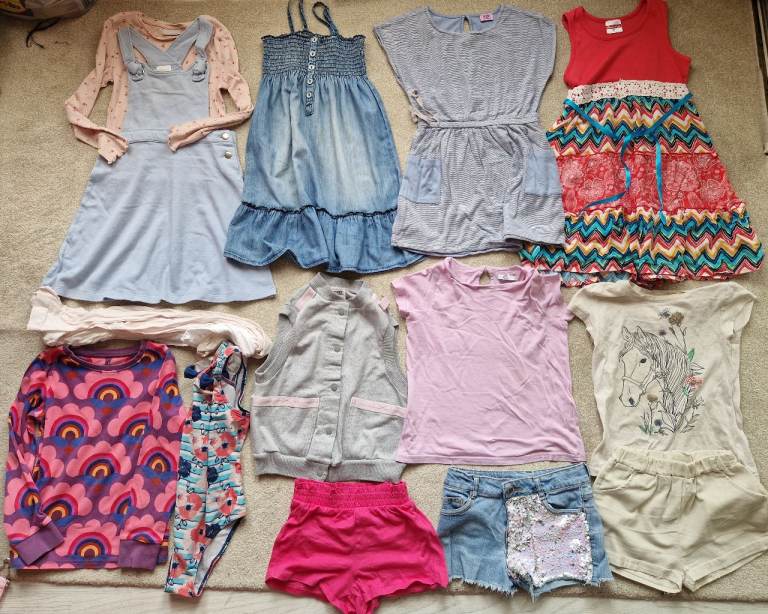 girls spring/summer clothes bundle age 4-5-6 years