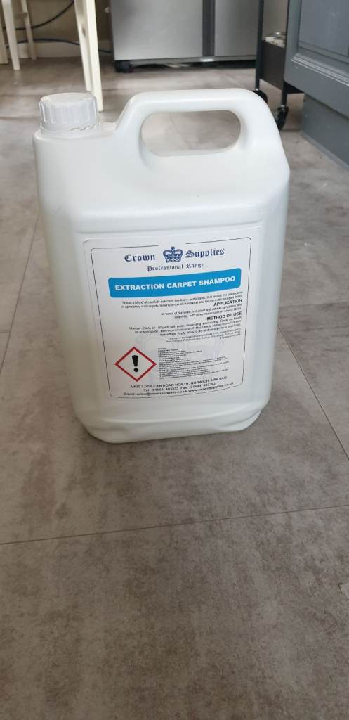 Professional carpet shampoo 5 L