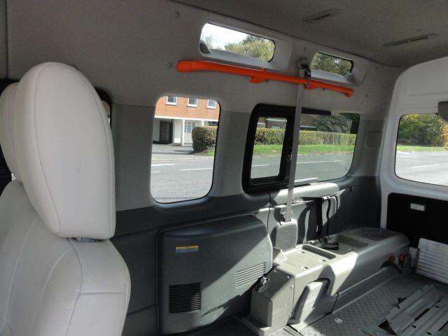  Nissan Urvan NV350 DUAL WHEELCHAIR CARRIER OR CAMPER Petrol Automatic