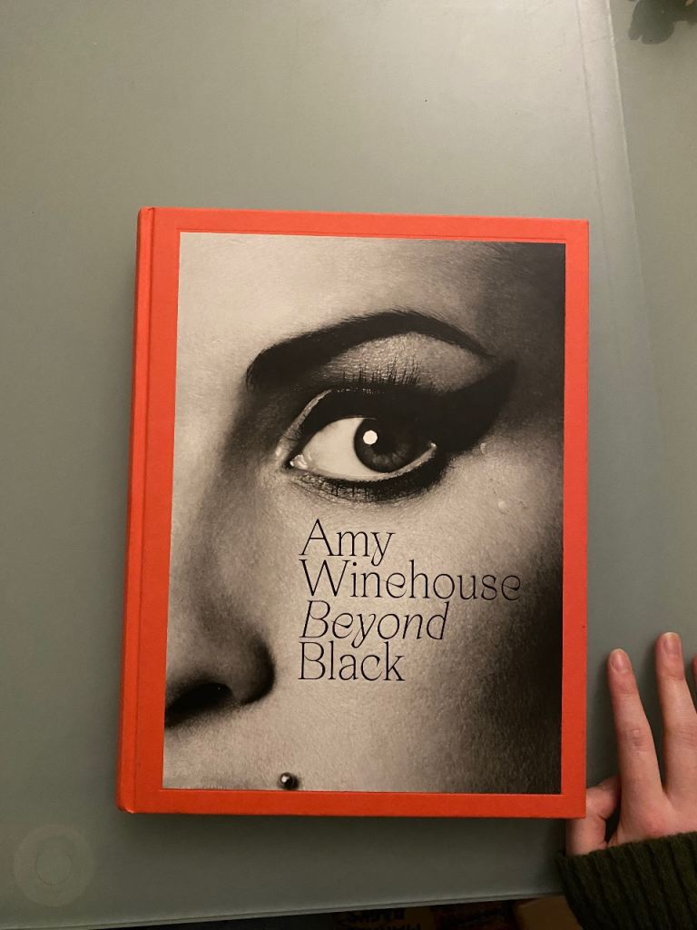 Amy Winehouse Book