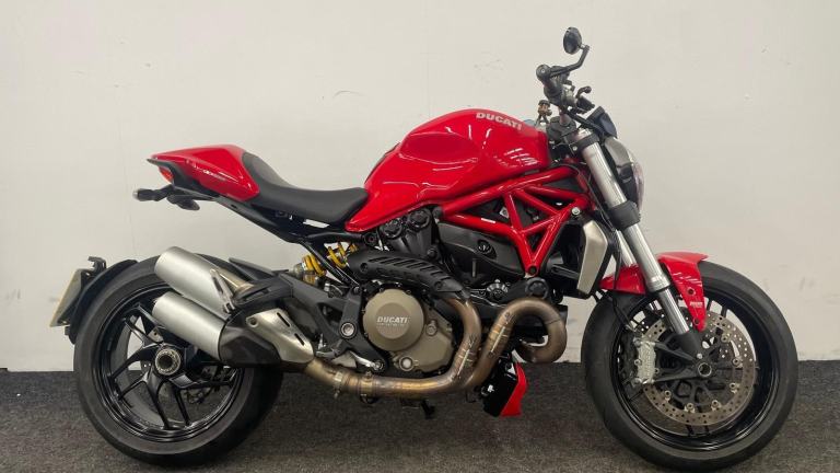 DUCATI MONSTER 1200 ** LOW MILEAGE - RECENT BELTS - 12 MONTH MOT **