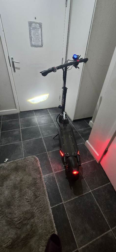 EMOVE Electric Scooter - Black, fair condition