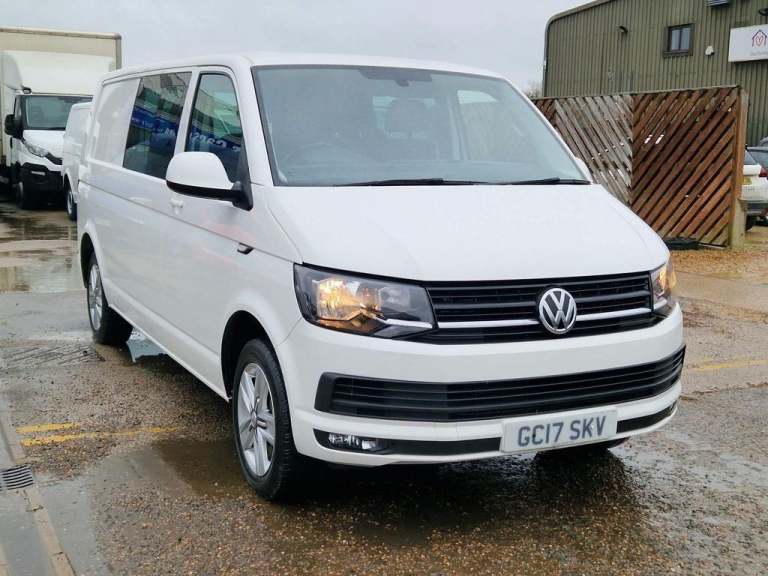 2017 Volkswagen Transporter 2.0 TDI BMT 150 Highline Kombi Van WINDOW VAN DIESEL Manual