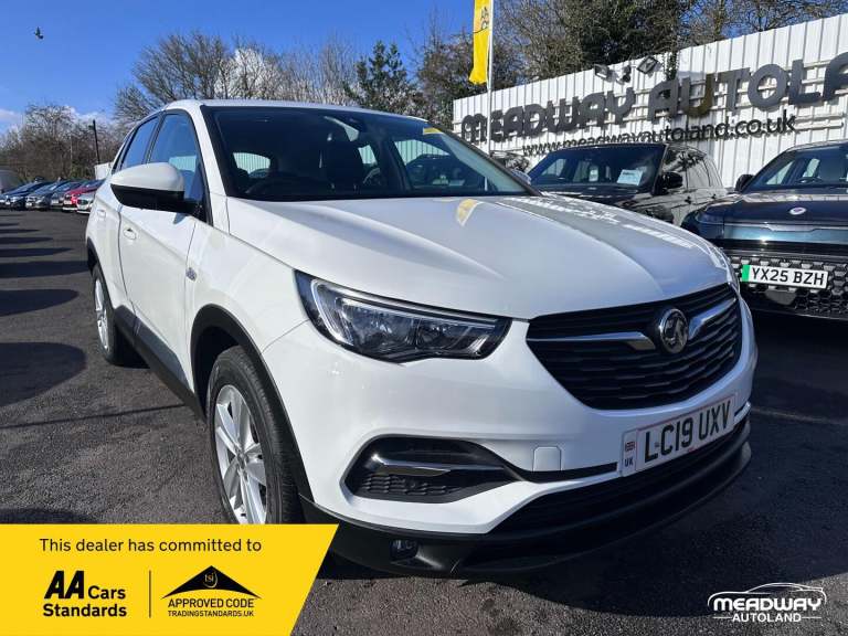2019 Vauxhall Grandland X 1.2 Turbo SE Auto Euro 6 (s/s) 5dr HATCHBACK Petrol Automatic