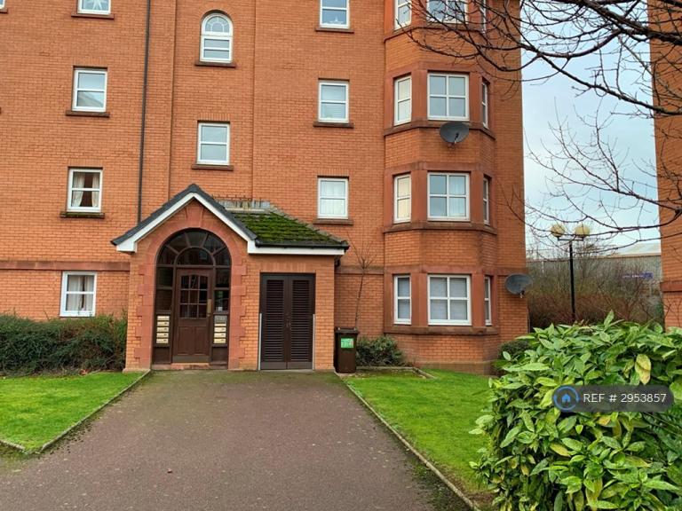 1 bedroom flat in Ashgrove Avenue, Aberdeen, AB25 (1 bed) (#2953857)