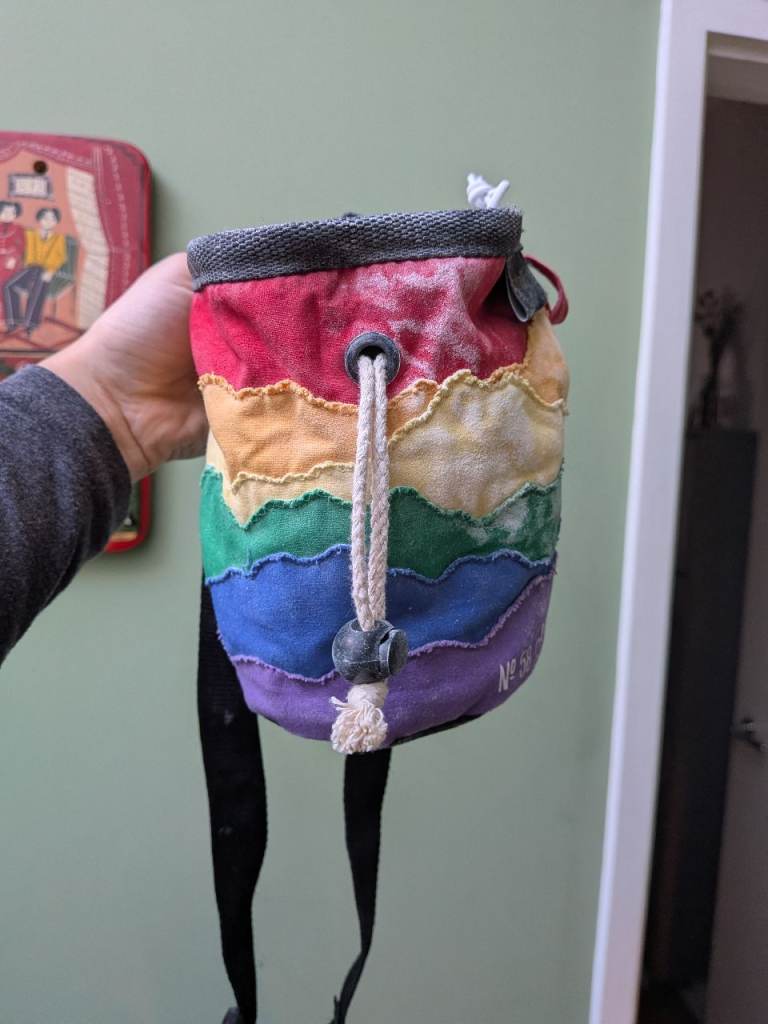 image for Chalk pouch and chalk 