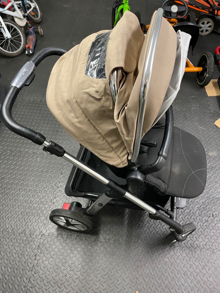 Silver Cross Pioneer Full Travel System Pram