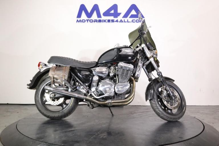 TRIUMPH THUNDERBIRD 900 1996