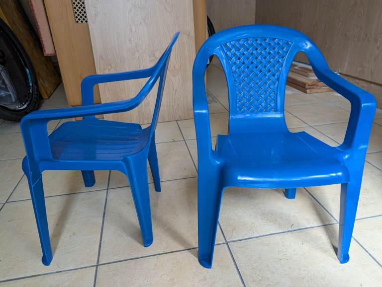 2 x small child's blue plastic chair (used) 