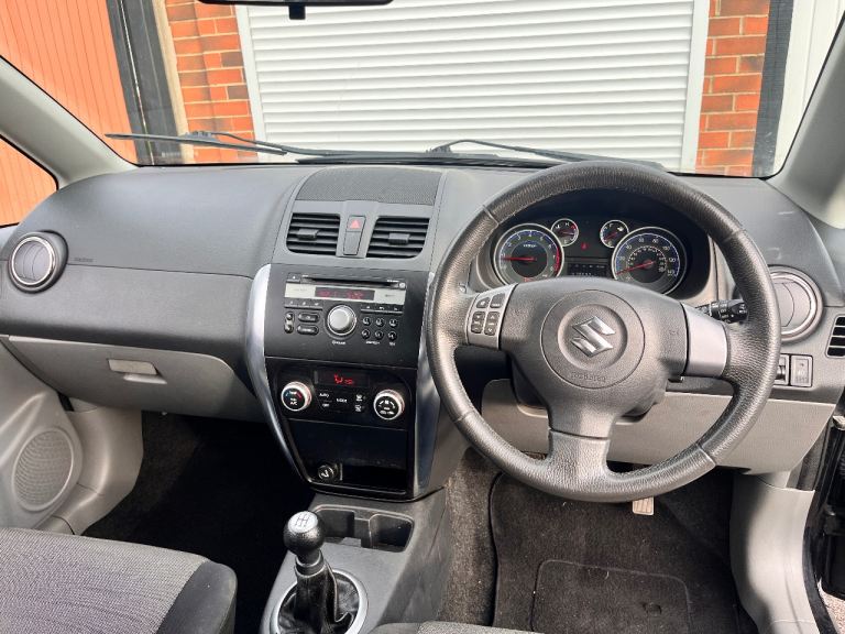 Suzuki, SX4, Hatchback, 2010, Manual, 1586 (cc), 5 doors