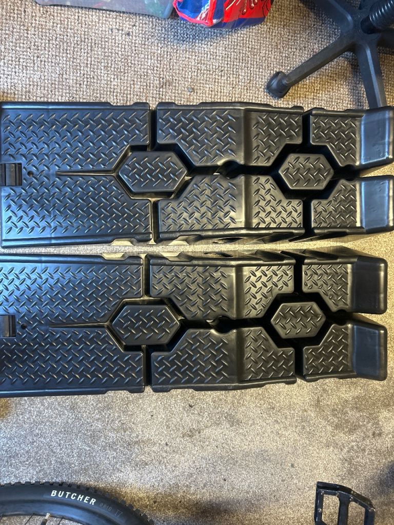 Car ramps - up to five ton (brand new)