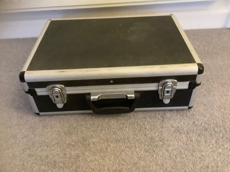 Large Aluminium Tool Case 45cm X 33cm X 15cm.