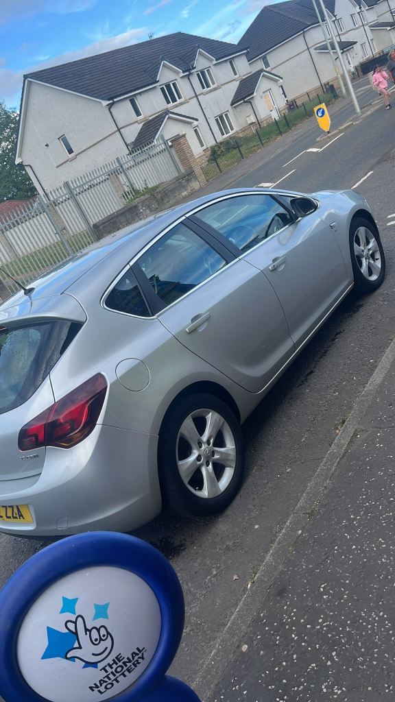Vauxhall, ASTRA, Hatchback, 2012, Manual, 1686 (cc), 5 doors