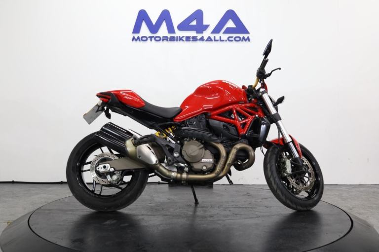 DUCATI MONSTER M 821 2015