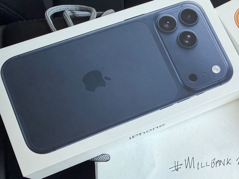 iPhone 17 Pro Max 256Gb - COLLECT TODAY