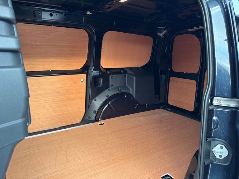 2025 Ford Transit Connect Transit Connect Trend PHEV 250 L2 1.5L EcoBoost 150 FWD 6 Speed Automat...