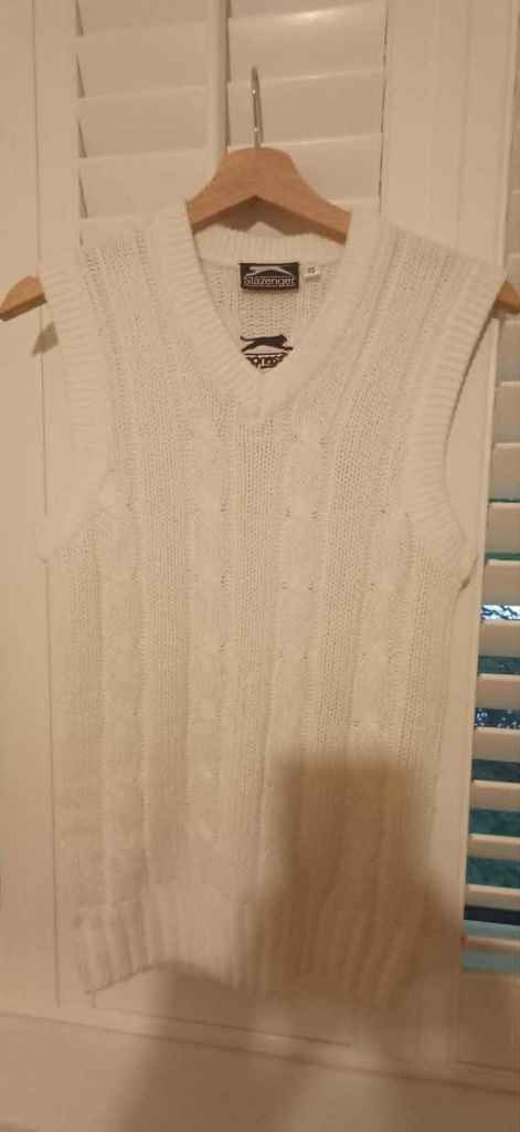 kid's cricket knitted white top  