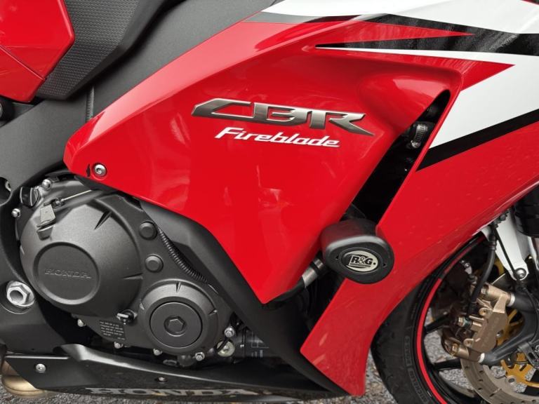 HONDA CBR1000RR FIREBLADE 20TH ANNIVERSARY 2013 