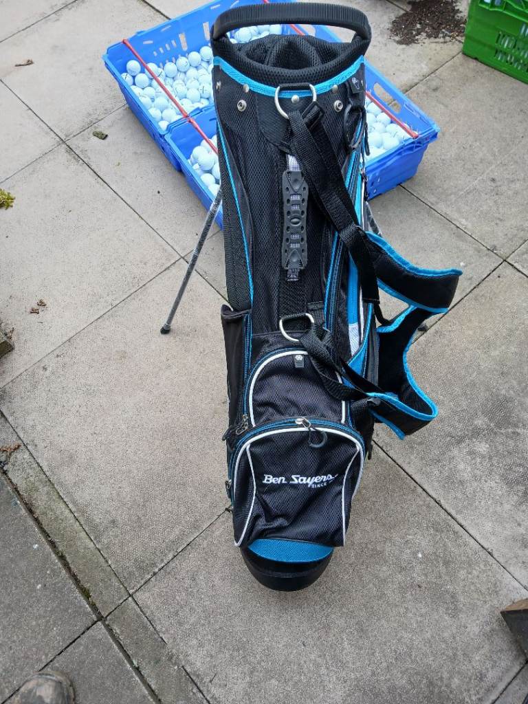 Ben Sayers lightweight Golf bag + 20 Free Golf Balls 