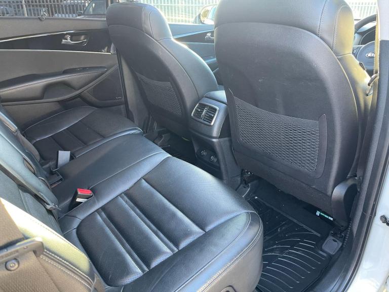 2016 Kia Sorento 2.2 CRDi KX-4 Auto AWD Euro 6 5dr ESTATE Diesel Automatic