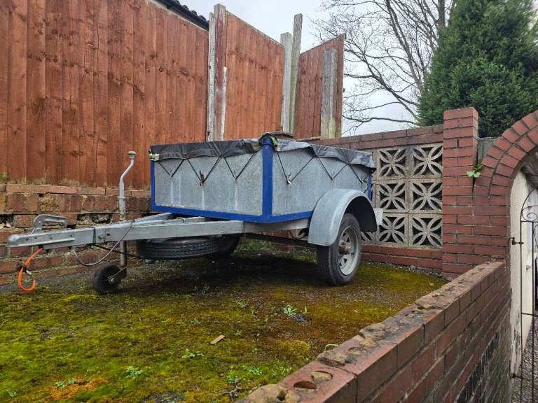Small trailer 