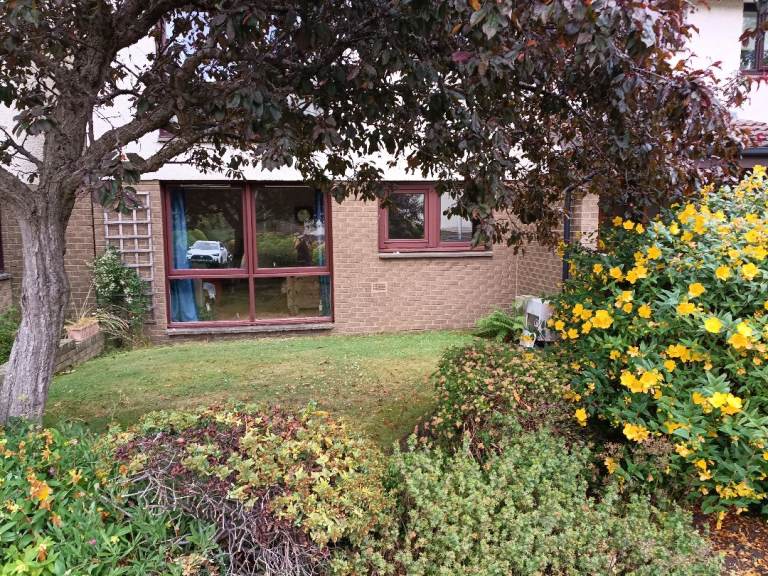 Beautiful two bedroom flat to rent near Morningside 