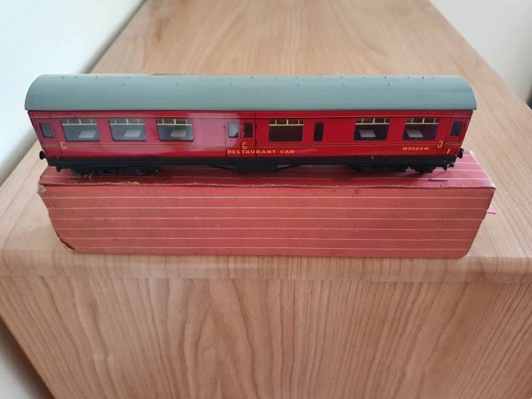 Vintage Hornby Dublo Restaurant Car