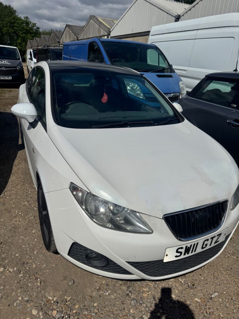 Seat, IBIZA, Hatchback, 2011, Manual, 1390 (cc), 3 doors