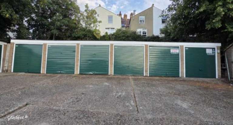 Garage to rent in London (SW16) | Stashbee