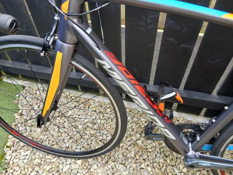 Merida Road Bike – Grey/Multicoloured, Good Condition