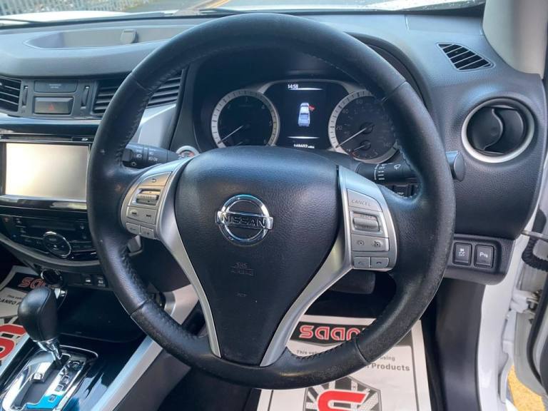 2017 Nissan Navara Double Cab Pick Up Tekna 2.3dCi 190 4WD Auto PICK UP DIESEL Automatic