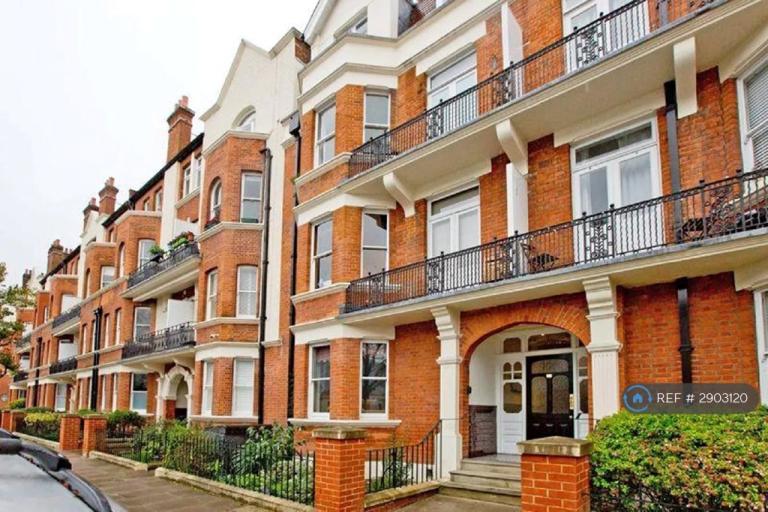 3 bedroom flat in Delaware Mansions Paddington, London, W9 (3 bed) (#2903120)