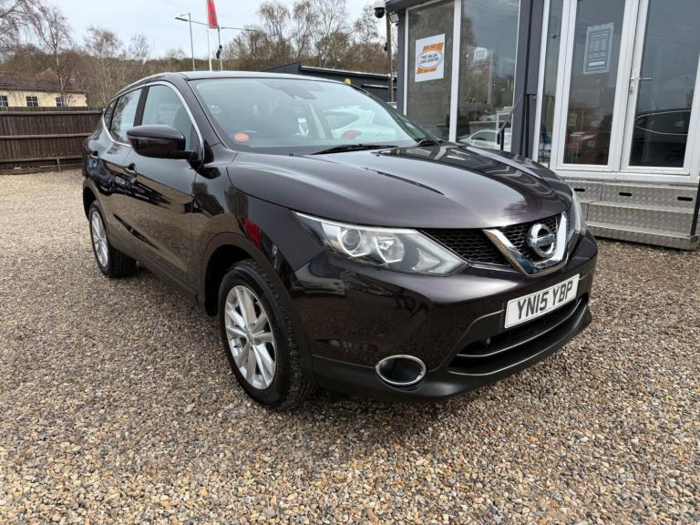 2015 Nissan Qashqai 1.5 dCi Acenta [Smart Vision Pack] 5dr HATCHBACK DIESEL Manual
