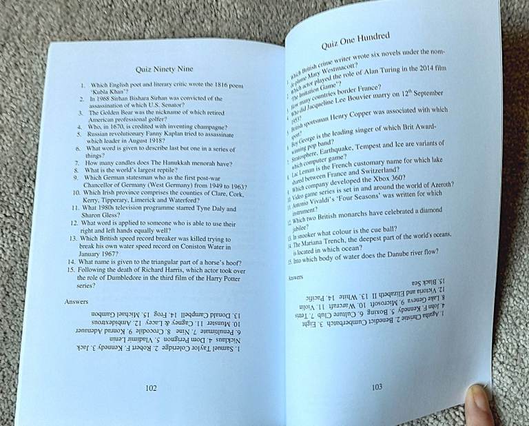 2 Family General Knowledge Quiz Books 3,500 Questions Christmas Party Pub Quiz