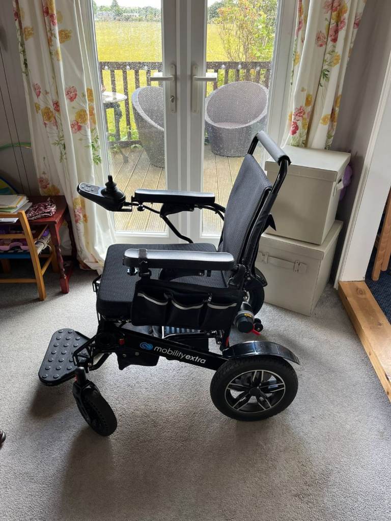 Folding, lightweight, Electric Wheelchair 