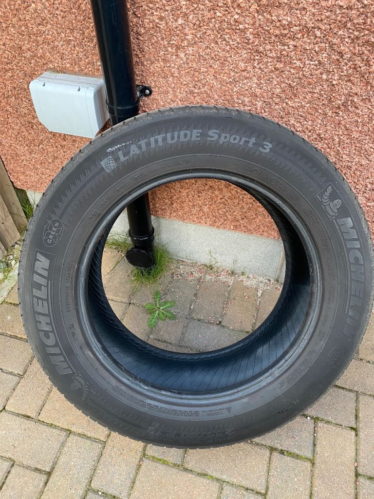 Michelin latitude sport 3