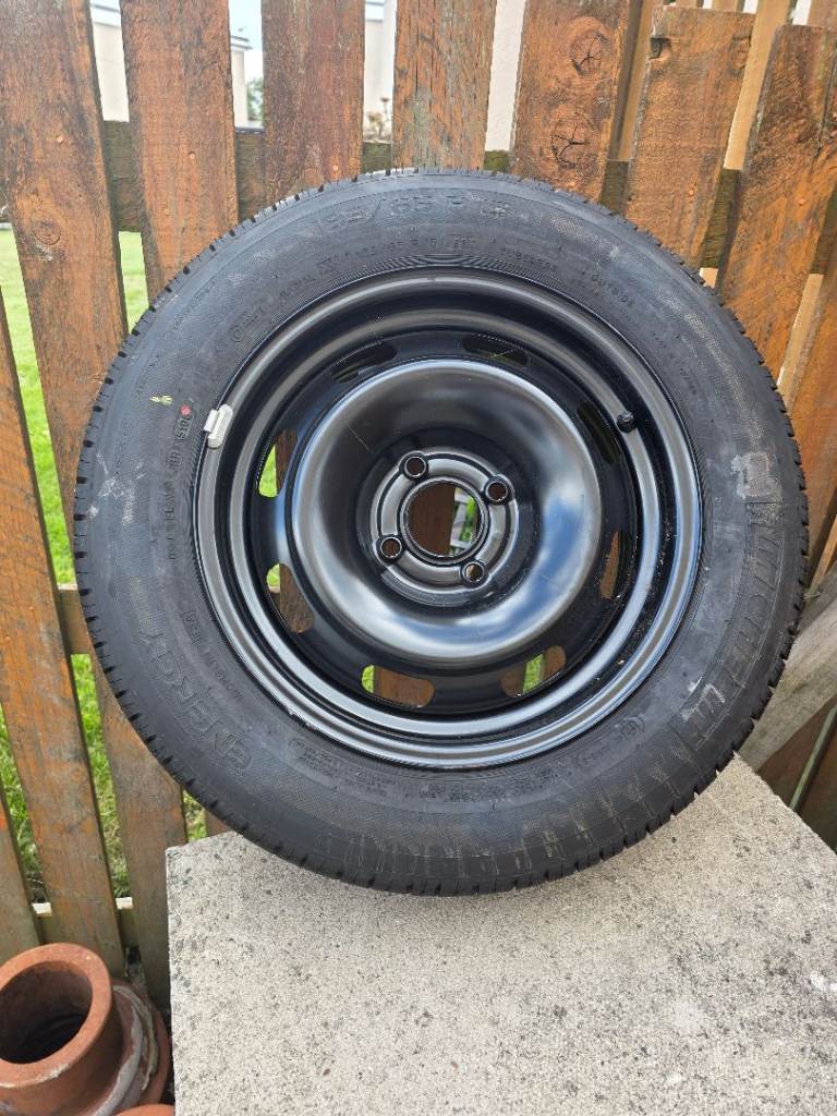 185/65/15 new michelin tyre
