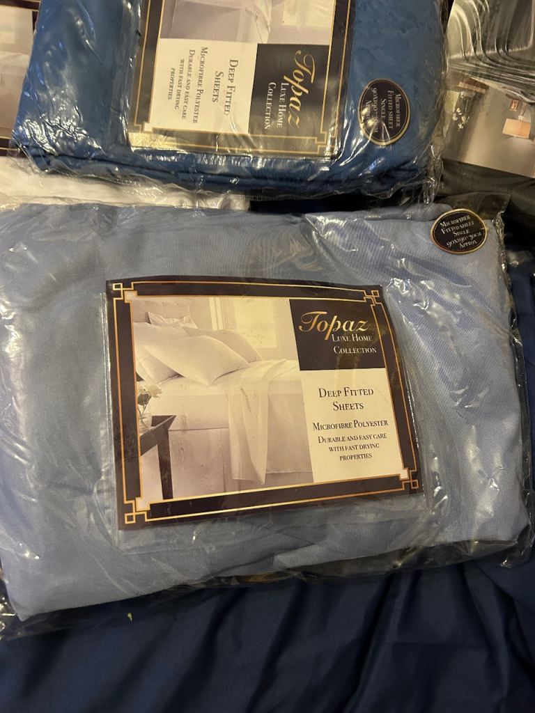 4 x pairs of silk feel pillow cases super soft 