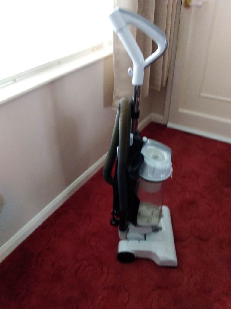 Bush upright vacuum cleaner